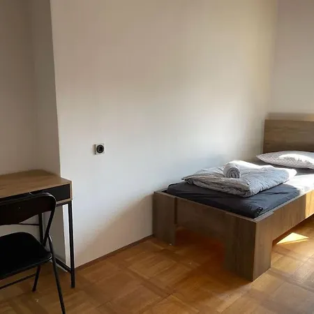 5 Bedrooms Central Apartmán